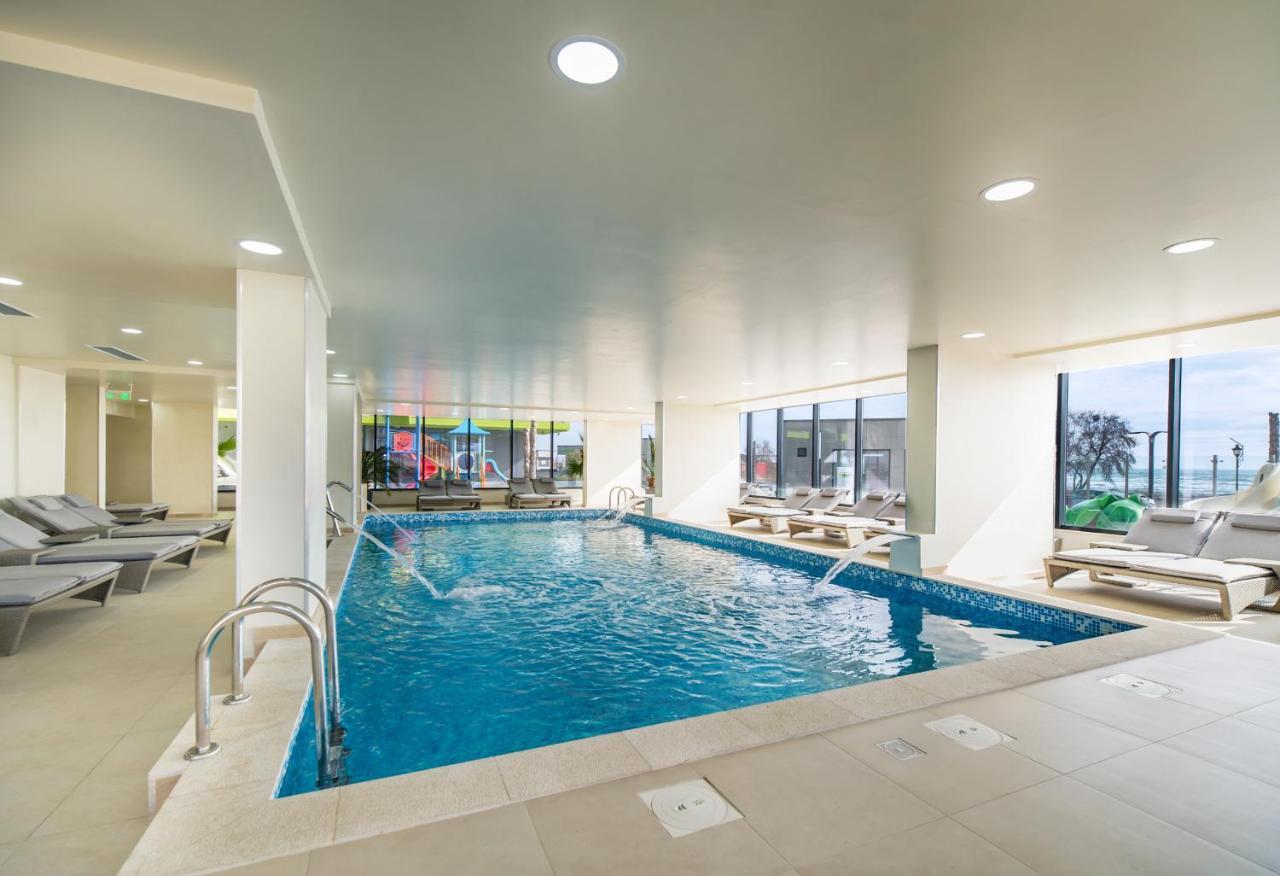 Black Sea Estate Apartment Spa N Pool Beach Resort Navodari Dış mekan fotoğraf