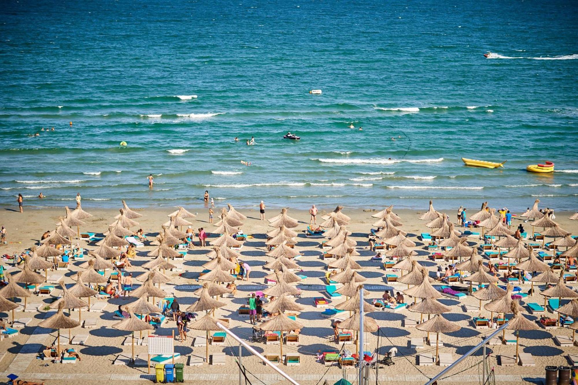 Black Sea Estate Apartment Spa N Pool Beach Resort Navodari Dış mekan fotoğraf